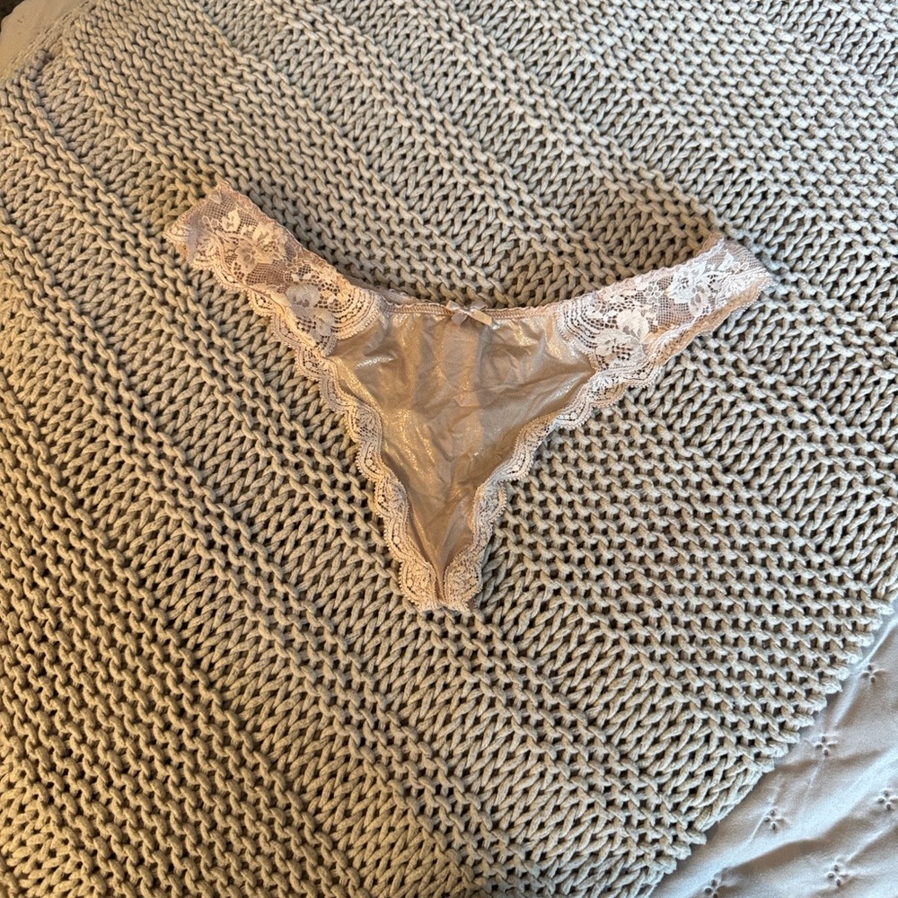 Victoria's Secret Elegant Lace Panties in Cream